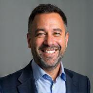 Foto de Carlos Mendes, Engenheiro de Áudio na Sonora Produções